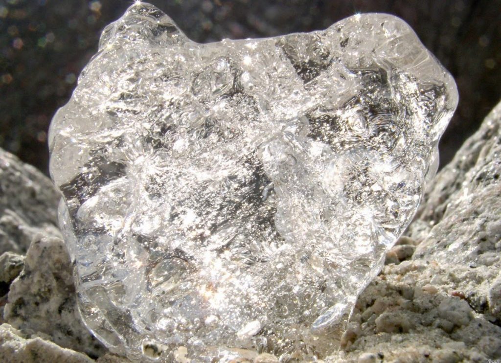Неограненный Алмаз