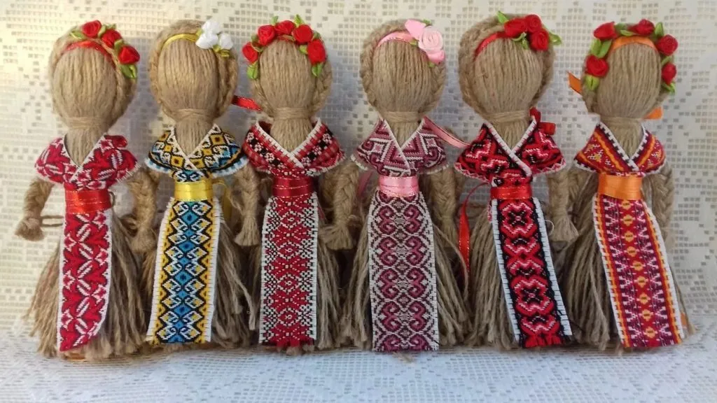 Мотанки из ниток